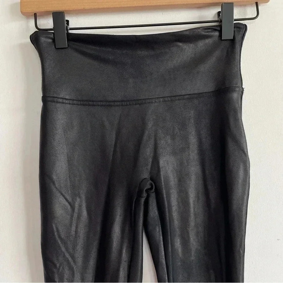 SPANX Faux Leather Black Leggings Stretch Elastic Waist Casual Compression Pants - Picture 7 of 14